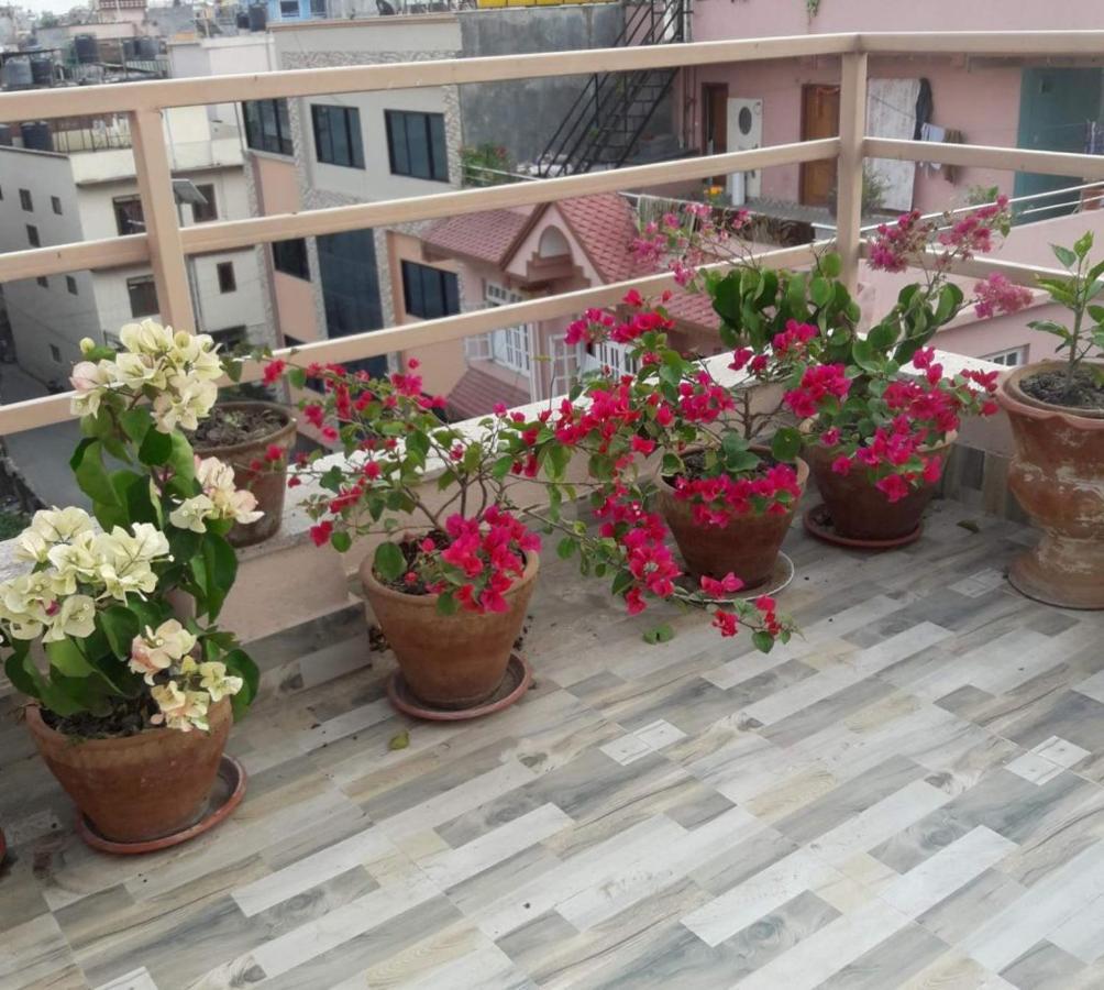 Apartment Rupas Kathmandu Exteriör bild