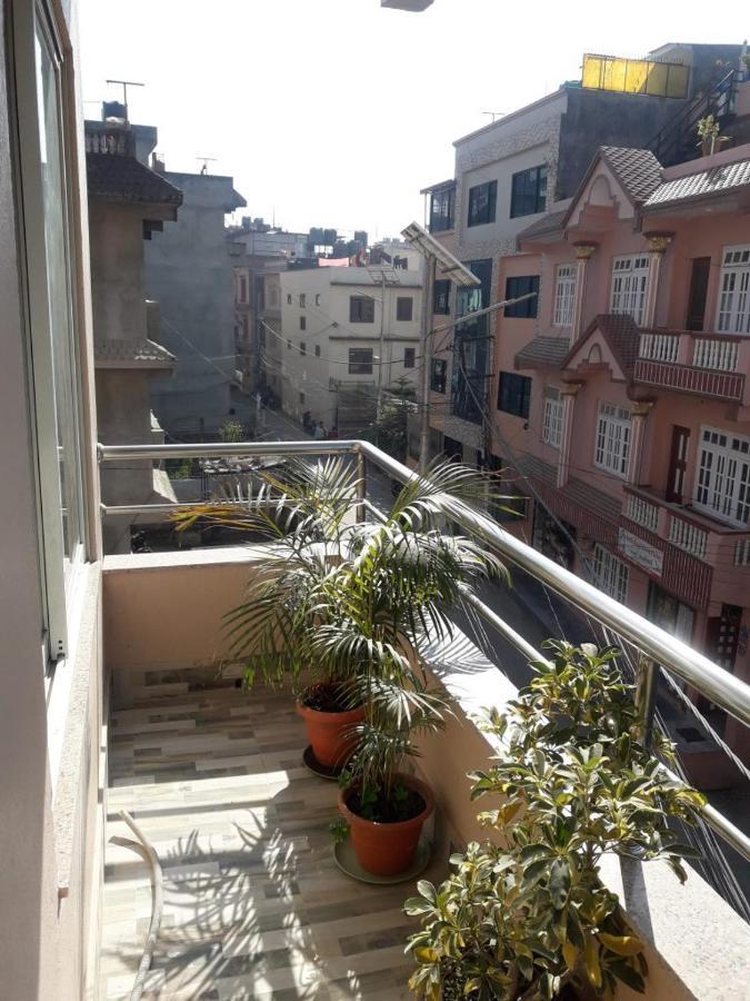 Apartment Rupas Kathmandu Exteriör bild